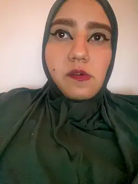 hannahayat online show from December 1, 9:48 pm