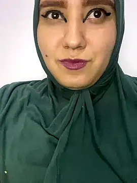 hannahayat online show from December 3, 1:08 am