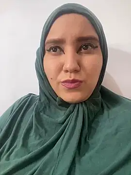 hannahayat online show from December 31, 3:20 pm