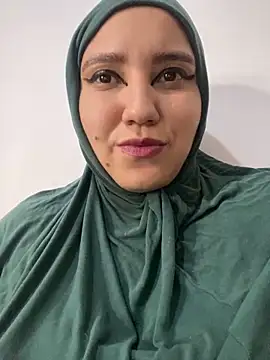 hannahayat online show from January 17, 3:00 pm