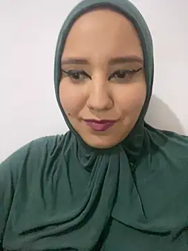 hannahayat online show from January 31, 10:10 pm