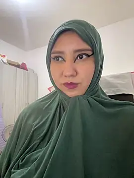 hannahayat online show from November 29, 3:15 pm