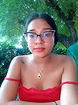 -VICKKY online show from January 8, 10:37 pm