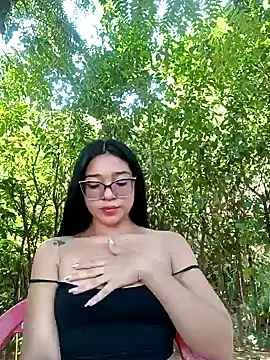 -VICKKY online show from January 20, 2:14 pm