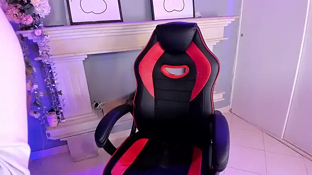 tiffany becker online show from March 18, 7:42 pm