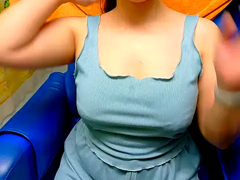 Snapshot of Cherry_6969 chatting on February 26, 4:11 am Cherry 6969 online show from February 26, 4:11 am