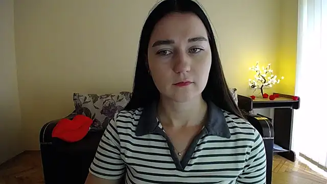 Pretty shy online show from July 25, 9:18 am