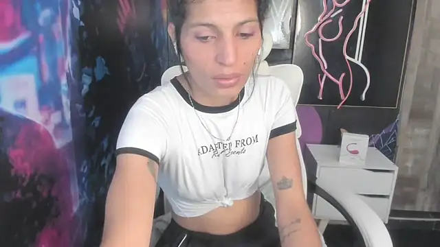 ImCrazzy online show from January 20, 2:46 pm