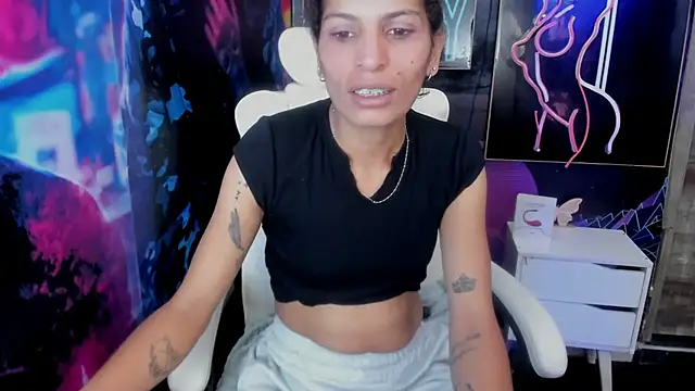 ImCrazzy online show from February 3, 1:51 pm