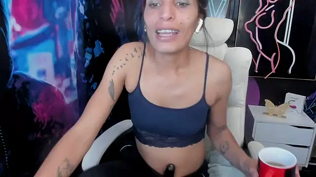 ImCrazzy online show from February 4, 7:44 pm