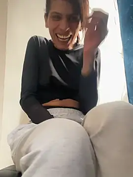 ImCrazzy online show from June 9, 3:34 pm