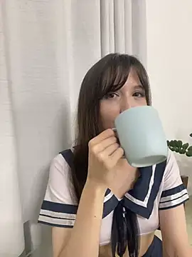 Snapshot of ashy_7999 chatting on February 17, 4:26 pm ashy 7999 online show from February 17, 4:26 pm