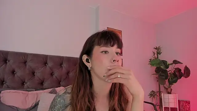 iriiina veneno online show from February 2, 4:00 pm