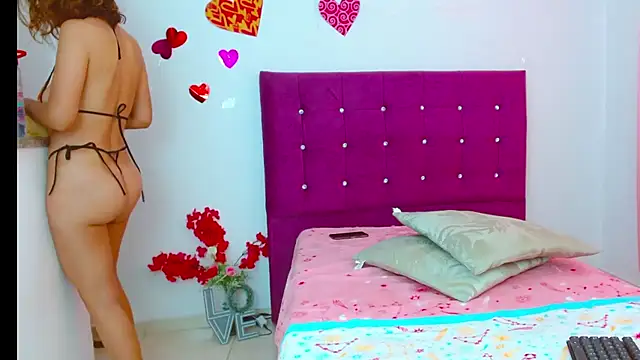 chantalsemenova1 online show from February 2, 4:22 pm