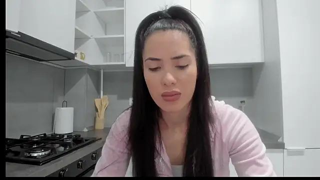 Emmapmg online show from November 24, 8:47 am