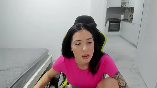 Emmapmg online show from March 2, 5:20 pm