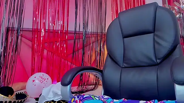 BonnieCute  online show from February 15, 7:27 am