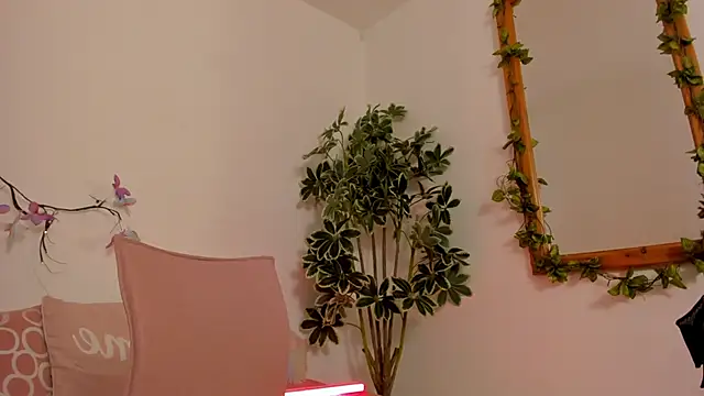 BonnieCute  online show from October 23, 12:32 am