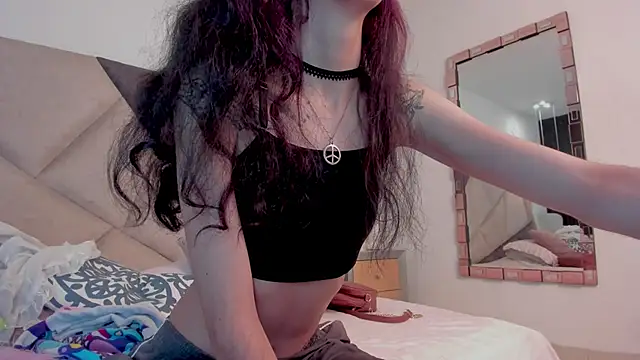 BonnieCute  online show from April 23, 12:01 am