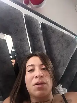 Alona Evans online show from February 4, 12:00 pm