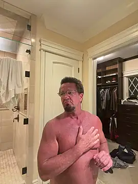 Snapshot of sluttydylan chatting on June 8, 6:14 am sluttydylan online show from June 8, 6:14 am