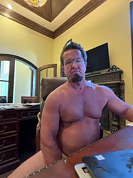 Snapshot of sluttydylan chatting on June 9, 6:19 pm sluttydylan online show from June 9, 6:19 pm
