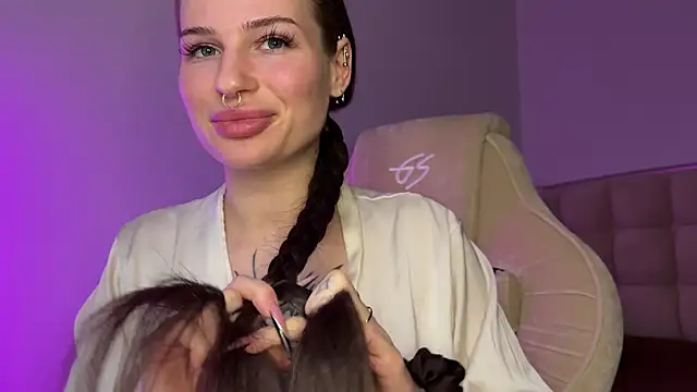 MarlynRobertsen online show from February 18, 12:56 pm