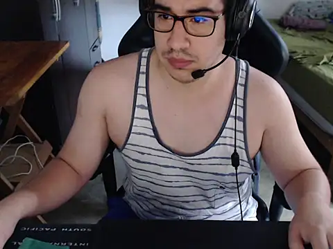 thealfawolf01 online show from April 5, 5:43 pm