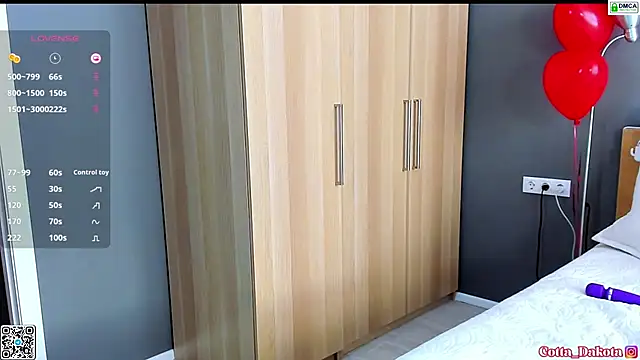 Snapshot of PannaDakota chatting on February 18, 12:17 pm PannaDakota online show from February 18, 12:17 pm