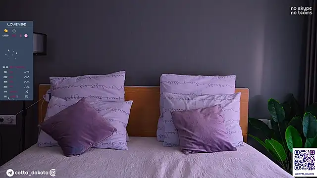 Snapshot of PannaDakota chatting on September 27, 6:40 am PannaDakota online show from September 27, 6:40 am