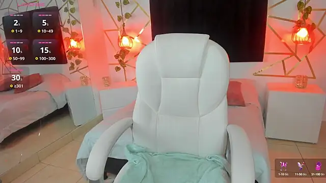 Megan Thompsonn online show from March 14, 12:40 pm