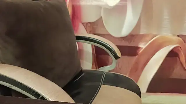 Snapshot of FRIENDFORFUN chatting on September 12, 3:50 am FRIENDFORFUN online show from September 12, 3:50 am