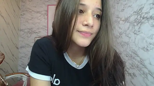 Snapshot of _Emily_v chatting on December 19, 8:34 pm Emily v online show from December 19, 8:34 pm