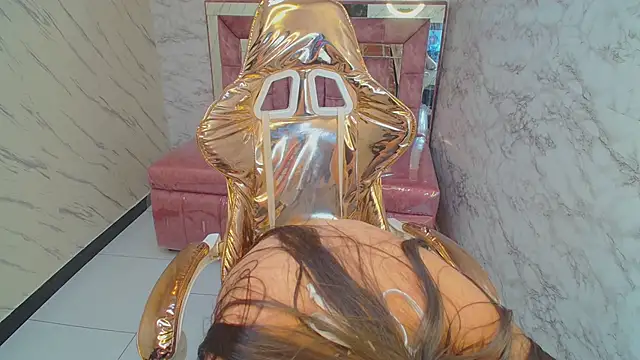 Snapshot of _Emily_v chatting on December 28, 8:15 pm Emily v online show from December 28, 8:15 pm