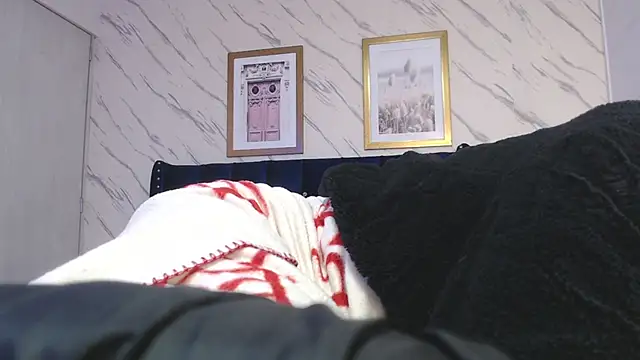 Snapshot of _Emily_v chatting on December 30, 8:10 am Emily v online show from December 30, 8:10 am