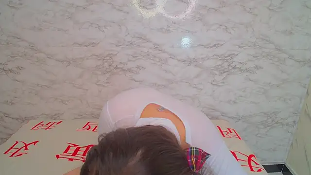 Snapshot of _Emily_v chatting on January 14, 8:37 pm Emily v online show from January 14, 8:37 pm