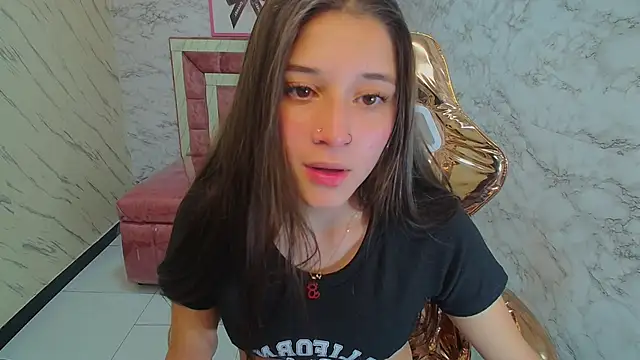 Snapshot of _Emily_v chatting on February 11, 8:20 pm Emily v online show from February 11, 8:20 pm