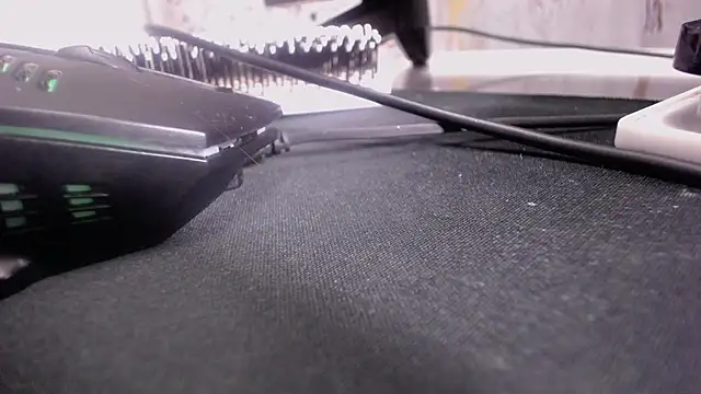 Snapshot of _Emily_v chatting on February 15, 10:44 am Emily v online show from February 15, 10:44 am