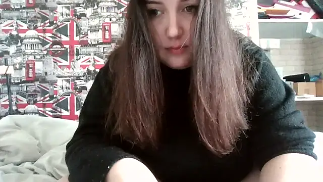 Lynylou online show from October 8, 1:42 pm