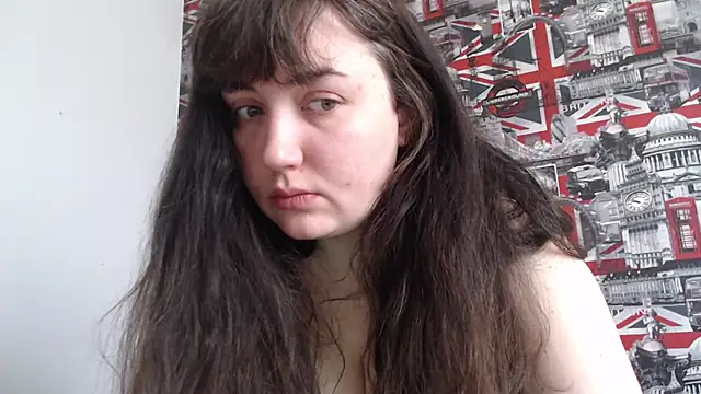 Lynylou online show from April 15, 8:54 am