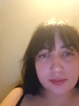Lynylou online show from May 10, 4:28 am