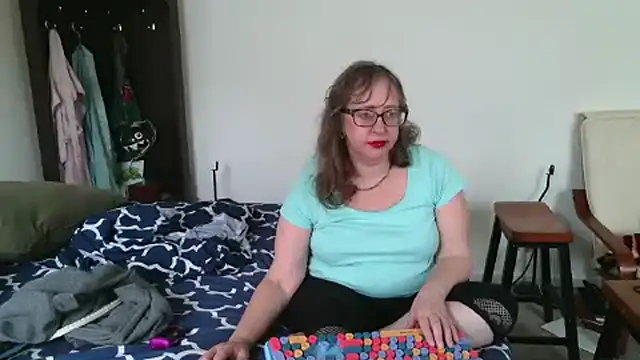 Snapshot of LilyLuscious chatting on September 13, 6:08 pm LilyLuscious online show from September 13, 6:08 pm