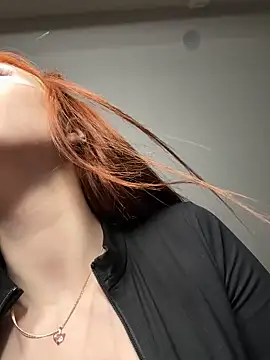 Snapshot of JudyWalkerr chatting on March 21, 4:49 am JudyWalkerr online show from March 21, 4:49 am