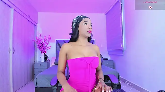 paula  cruzz online show from July 21, 5:21 am