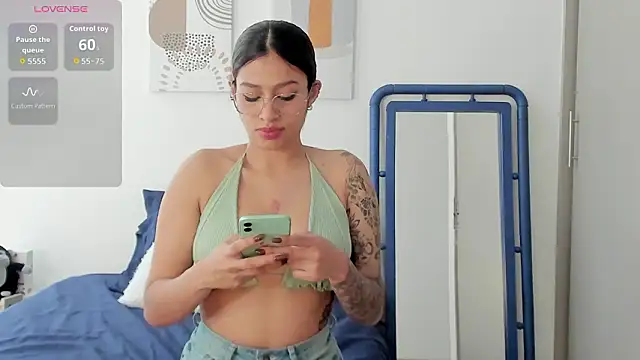 SeleneClark online show from March 11, 6:47 pm