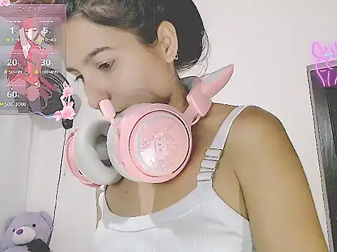 Snapshot of tifany19_ chatting on October 16, 2:12 am tifany19 online show from October 16, 2:12 am