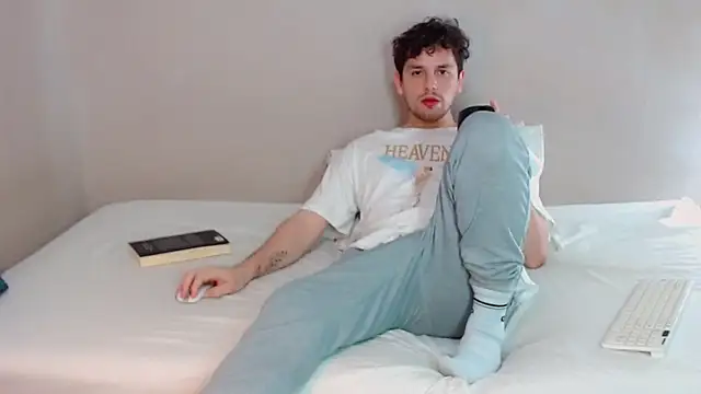 Snapshot of Elio555 chatting on March 16, 7:15 am Elio555 online show from March 16, 7:15 am