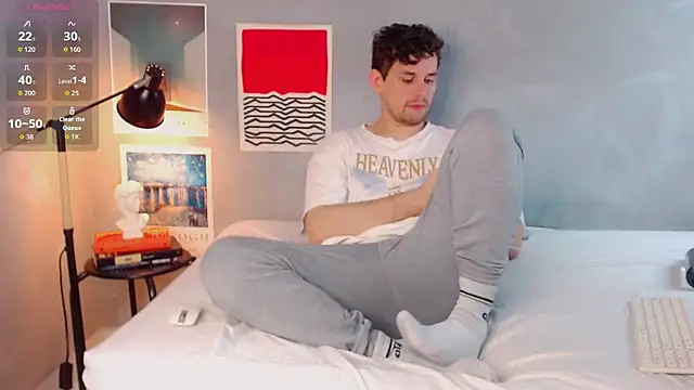 Snapshot of Elio555 chatting on November 29, 8:12 pm Elio555 online show from November 29, 8:12 pm