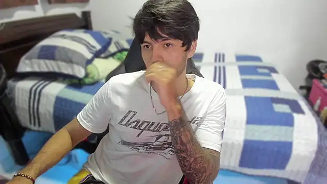 justin stark7 online show from December 3, 2:03 am