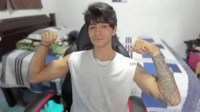 justin stark7 online show from December 5, 1:58 am